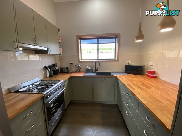 The Apartment, Murray Glades Homestead 45 Rowley Lane BETHANGA VIC 3691