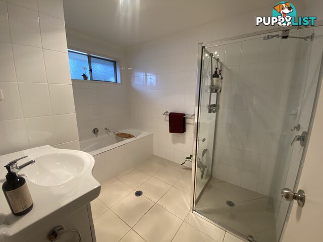 60 Royce Crescent LAVINGTON NSW 2641