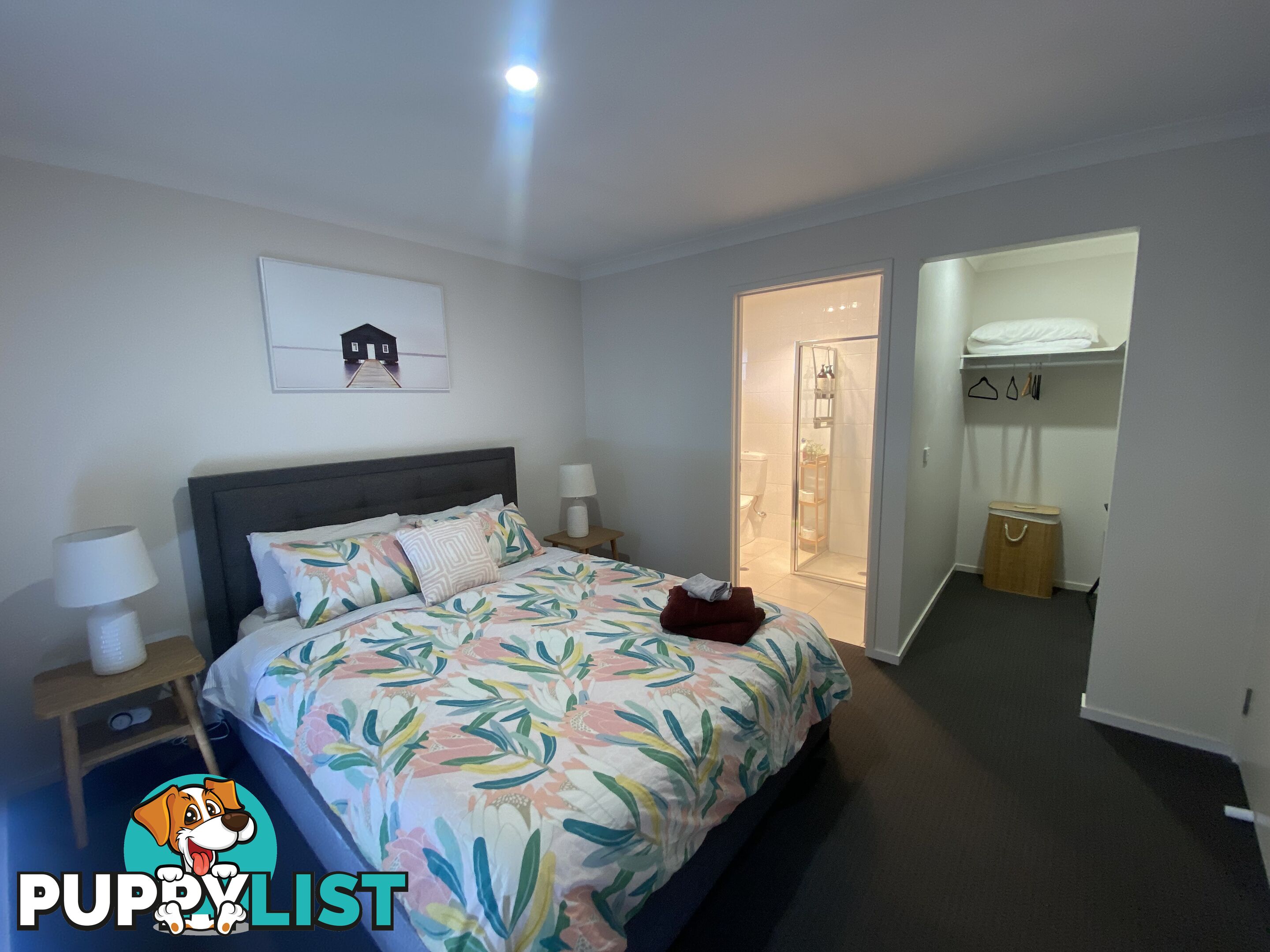 60 Royce Crescent LAVINGTON NSW 2641