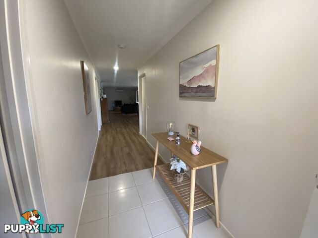 60 Royce Crescent LAVINGTON NSW 2641