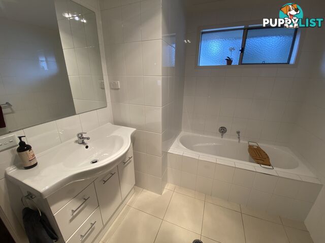 60 Royce Crescent LAVINGTON NSW 2641