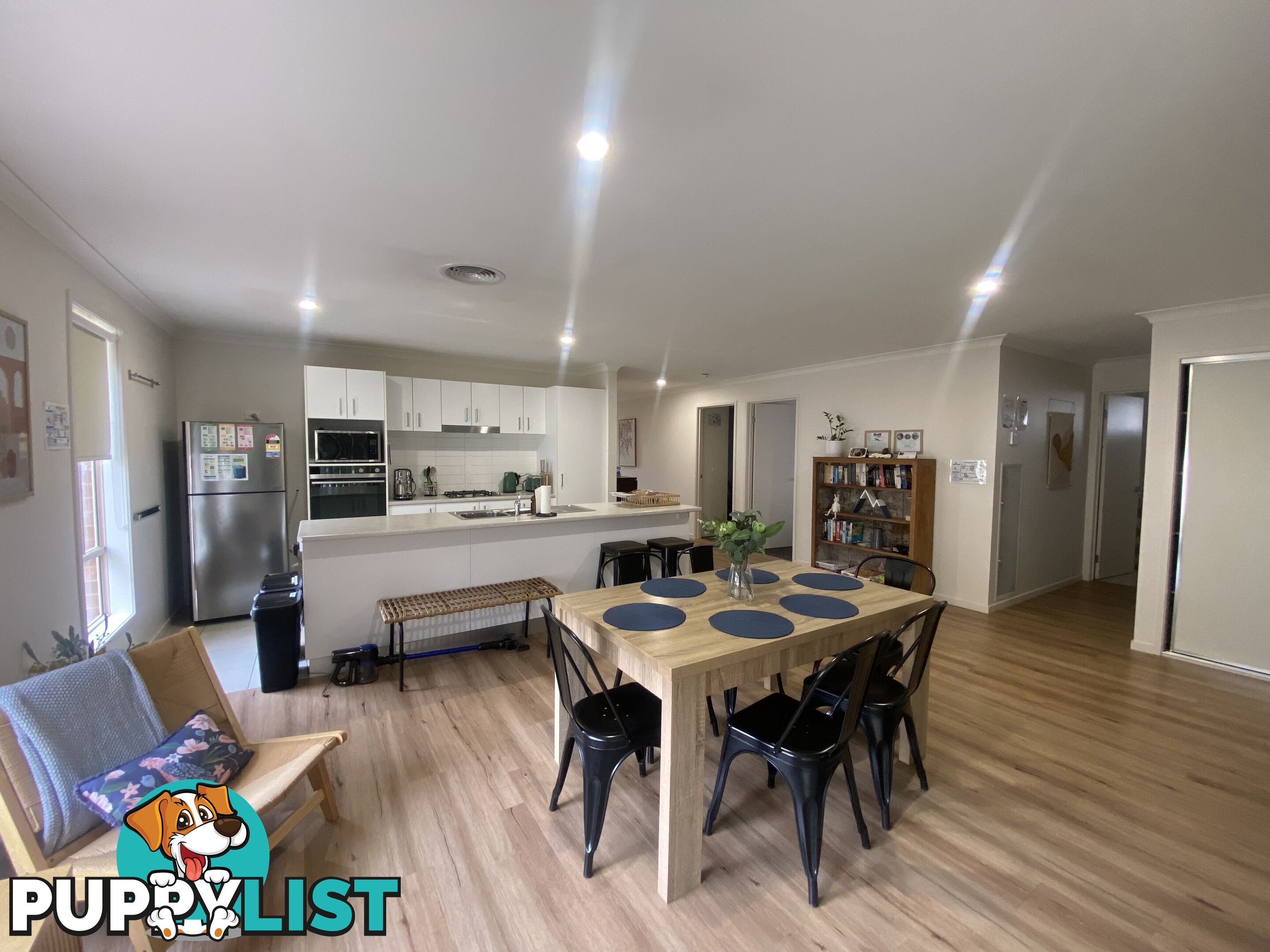 60 Royce Crescent LAVINGTON NSW 2641