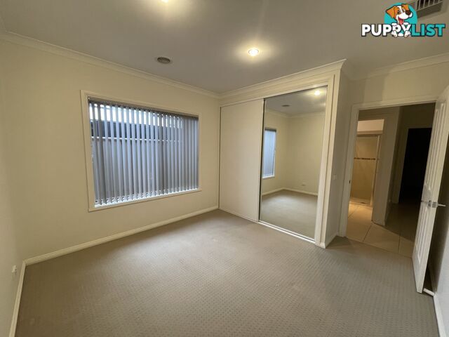5 585 Livermore Street LAVINGTON NSW 2641