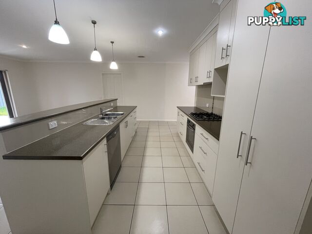 5 585 Livermore Street LAVINGTON NSW 2641