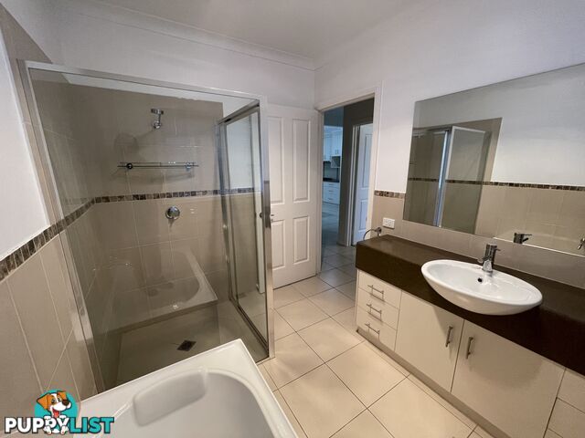 5 585 Livermore Street LAVINGTON NSW 2641