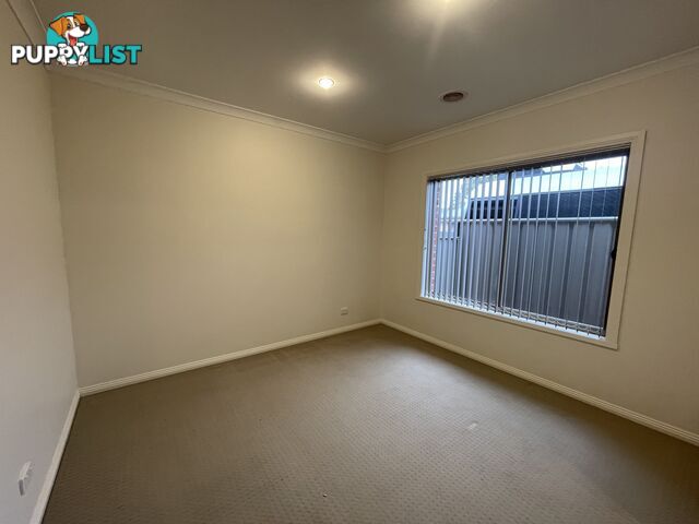5 585 Livermore Street LAVINGTON NSW 2641