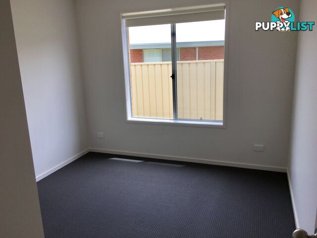 37 Royce Crescent LAVINGTON NSW 2641