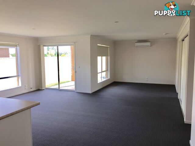 37 Royce Crescent LAVINGTON NSW 2641