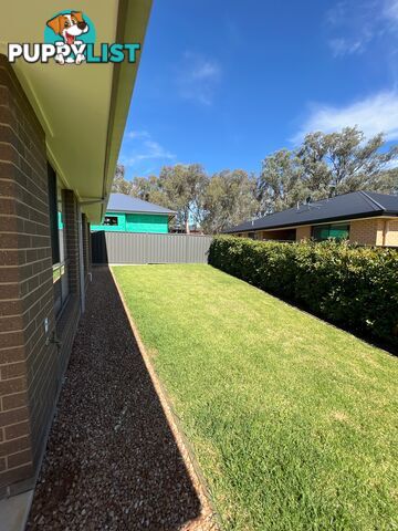 28 Weissel Court THURGOONA NSW 2640