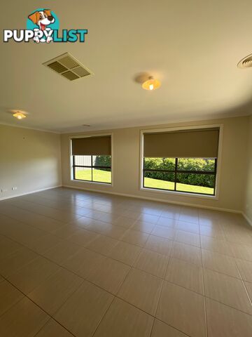 28 Weissel Court THURGOONA NSW 2640