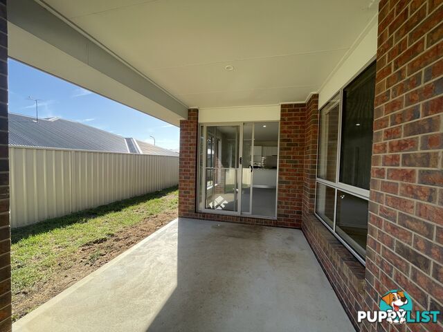 16 Royce Crescent LAVINGTON NSW 2641