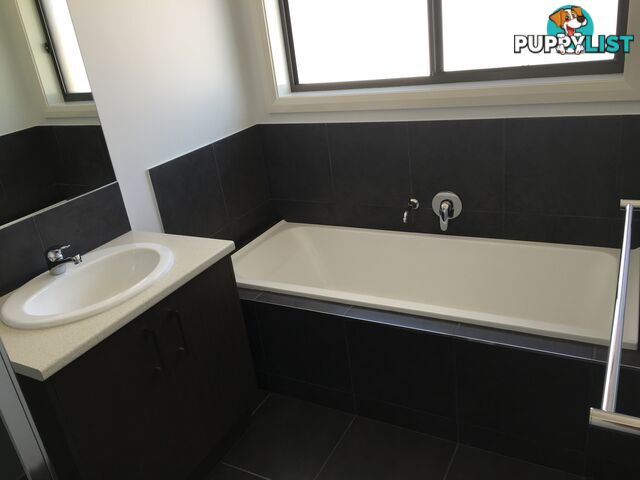 49 Axford Boulevard WODONGA VIC 3690