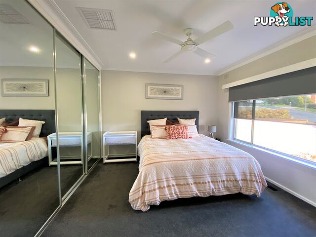 594 Whinray Crescent EAST ALBURY NSW 2640