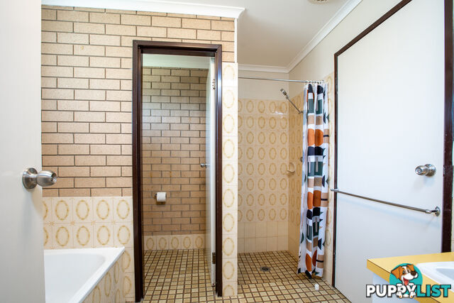 9 607 Prune Street LAVINGTON NSW 2641