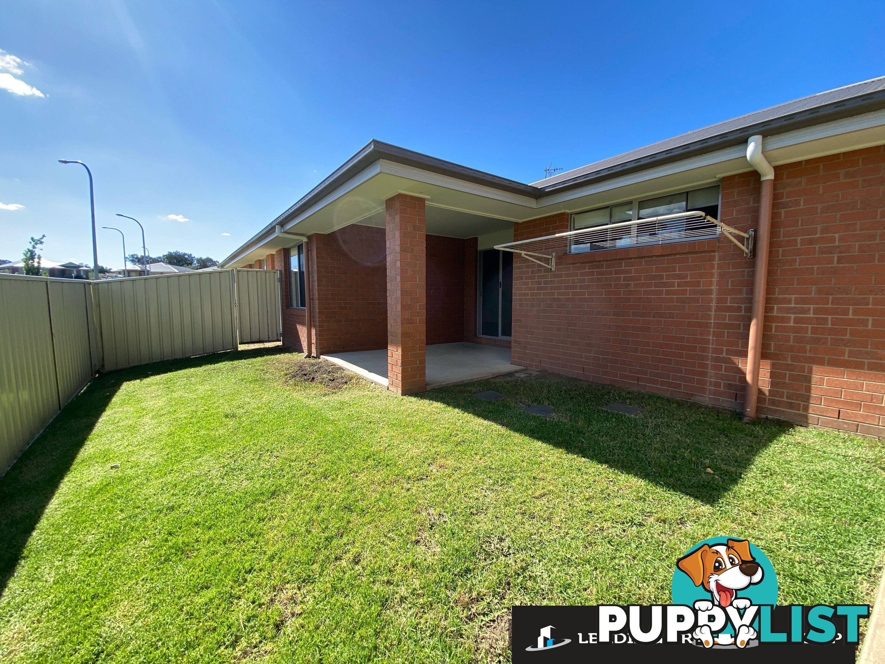 2a Royce Crescent LAVINGTON NSW 2641