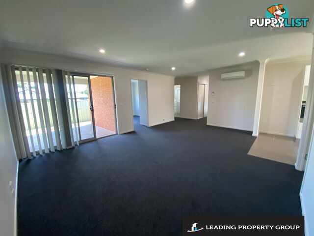 2a Royce Crescent LAVINGTON NSW 2641