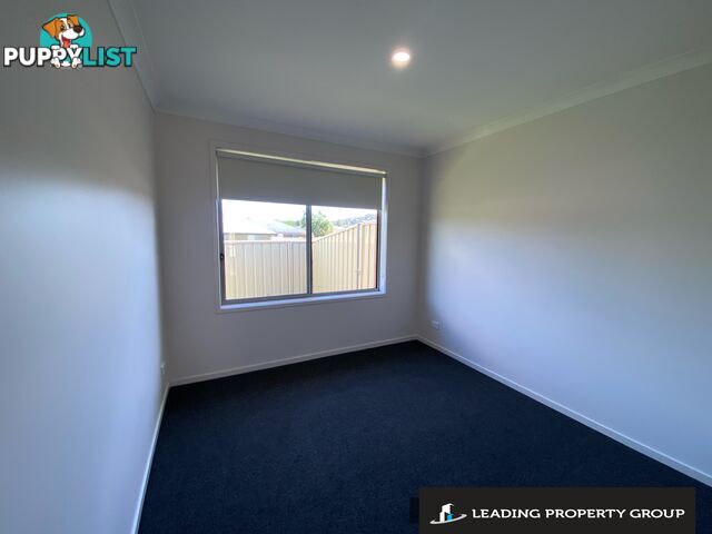 2a Royce Crescent LAVINGTON NSW 2641