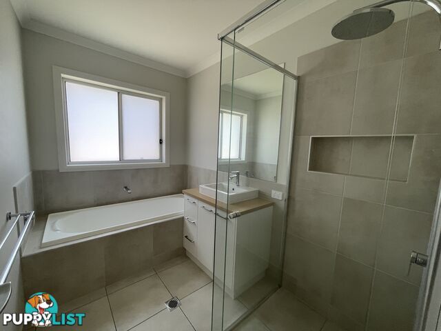 24 Glenwood Boulevard BARANDUDA VIC 3691