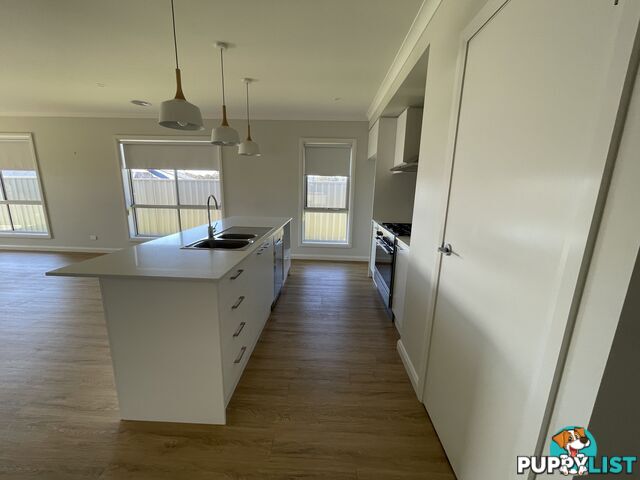 24 Glenwood Boulevard BARANDUDA VIC 3691