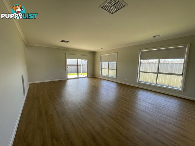 24 Glenwood Boulevard BARANDUDA VIC 3691