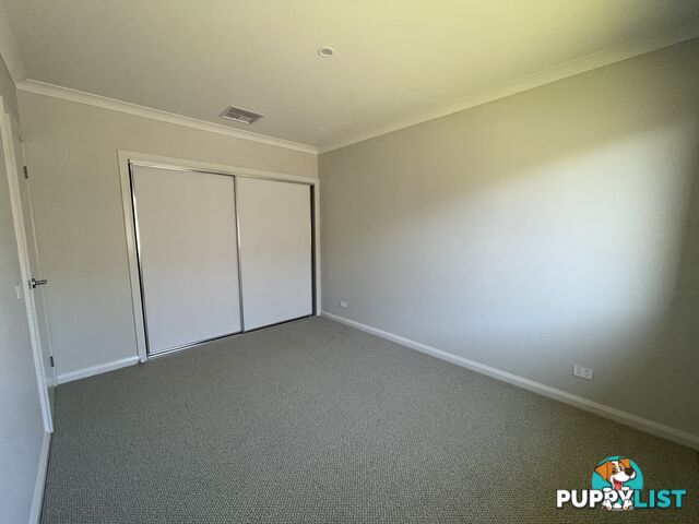 24 Glenwood Boulevard BARANDUDA VIC 3691