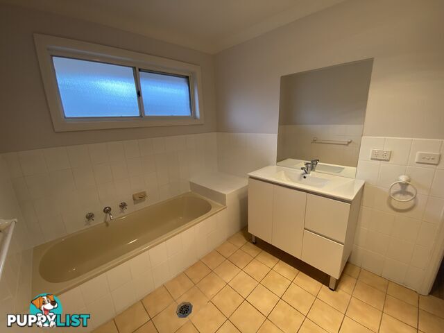 2 76 Western View Drive WEST ALBURY NSW 2640