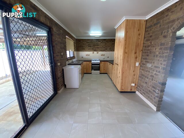 4 573 Heathwood Avenue LAVINGTON NSW 2641