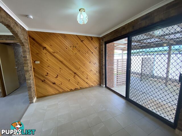 4 573 Heathwood Avenue LAVINGTON NSW 2641