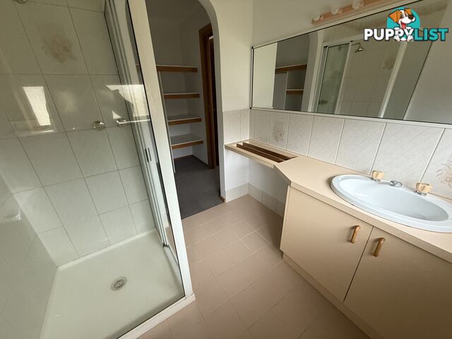 1 Billy Hughes Court WEST WODONGA VIC 3690