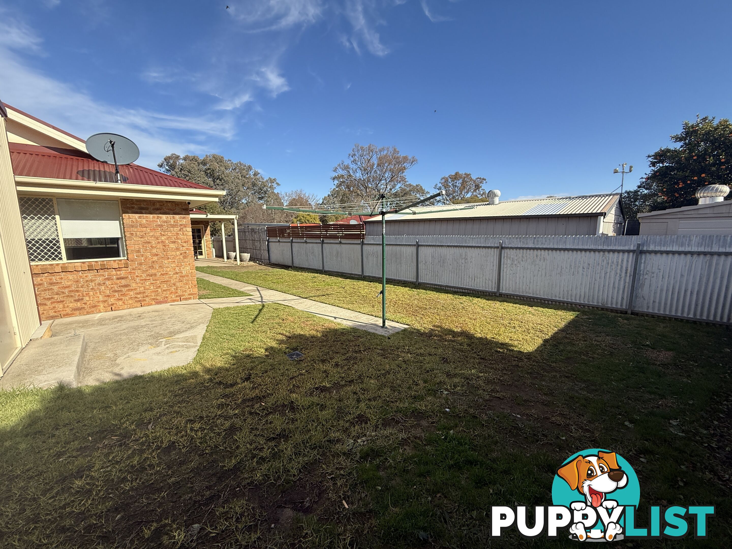 8 Mitta Grove LAVINGTON NSW 2641