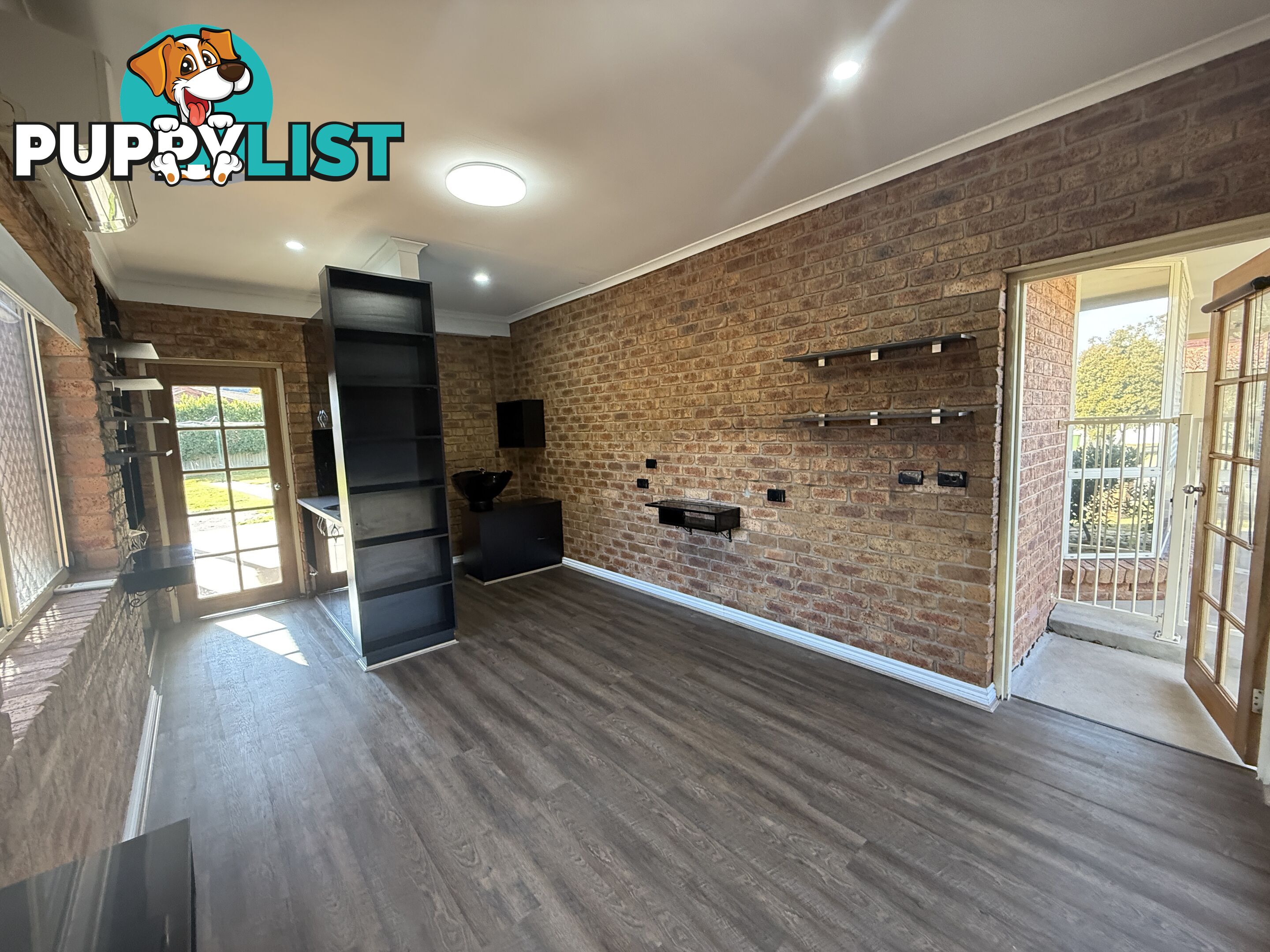 8 Mitta Grove LAVINGTON NSW 2641
