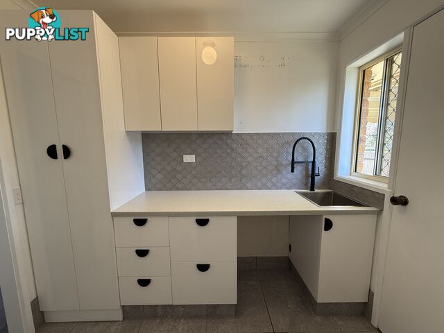 8 Mitta Grove LAVINGTON NSW 2641