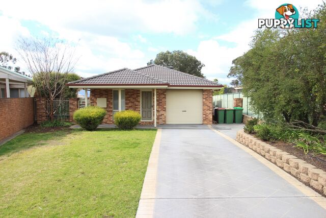 5 Cobbler Court THURGOONA NSW 2640