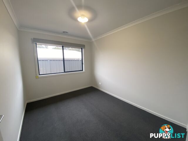 21 Lankester Court THURGOONA NSW 2640