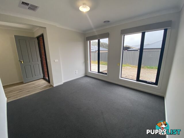 21 Lankester Court THURGOONA NSW 2640