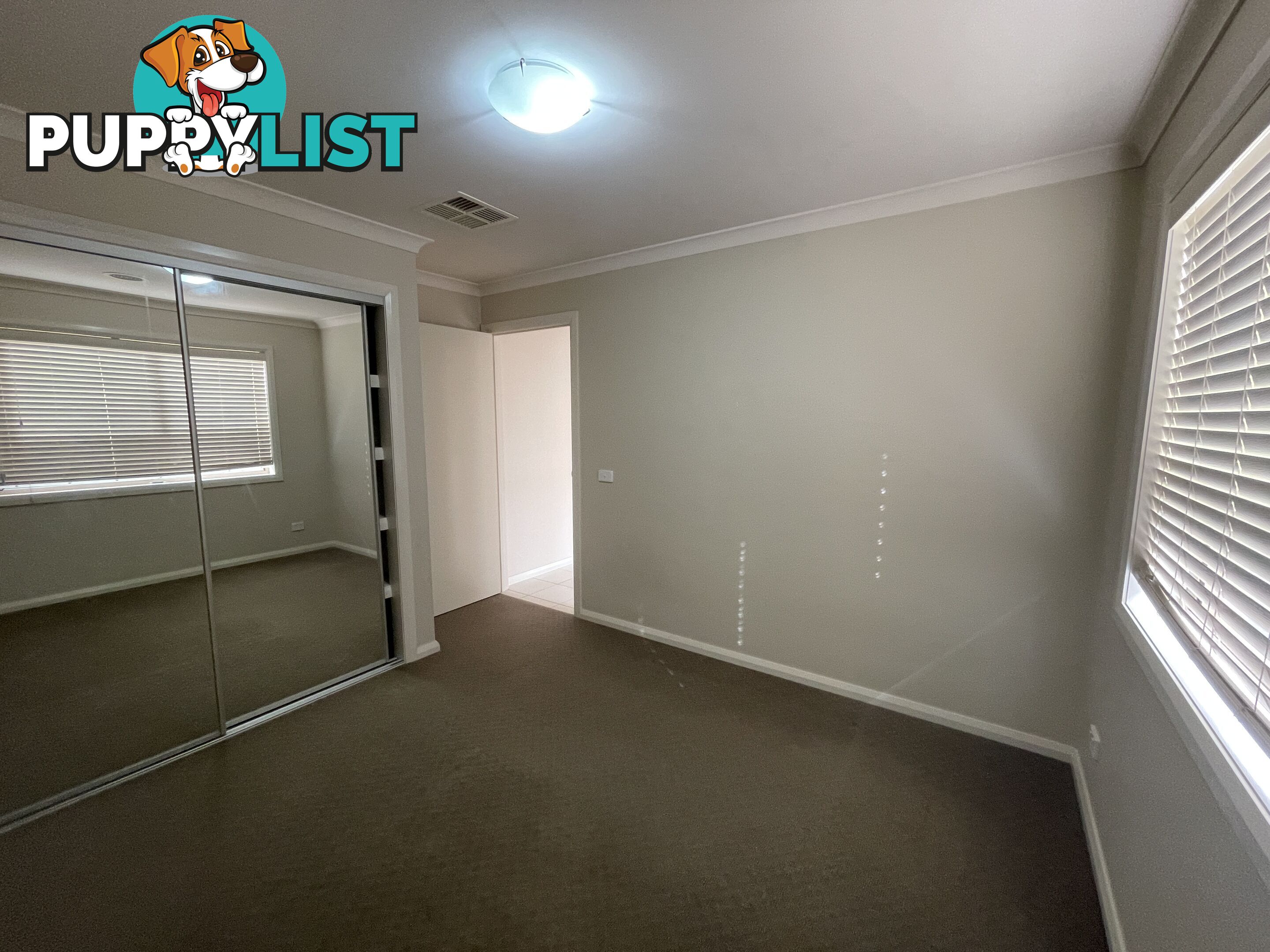 11 Lawson Circuit LAVINGTON NSW 2641