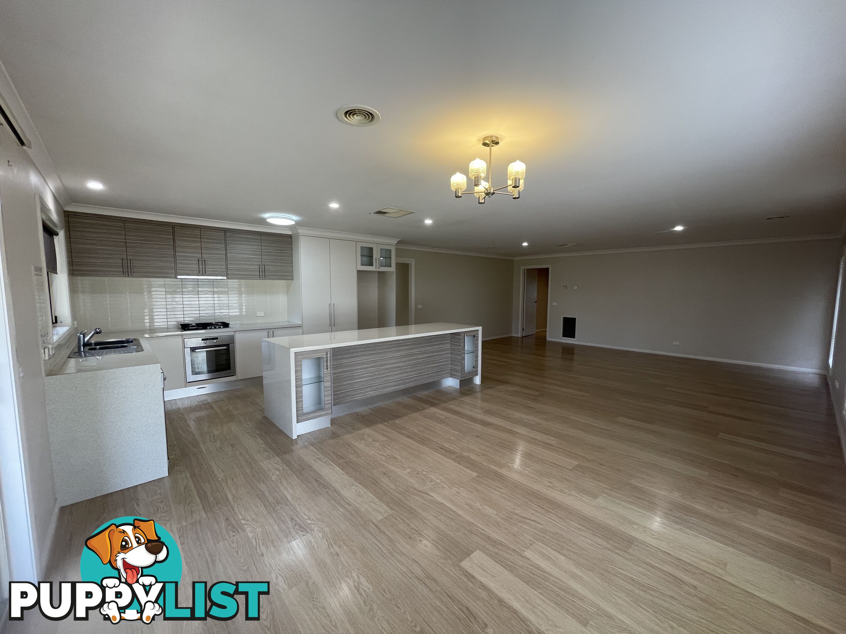 11 Lawson Circuit LAVINGTON NSW 2641