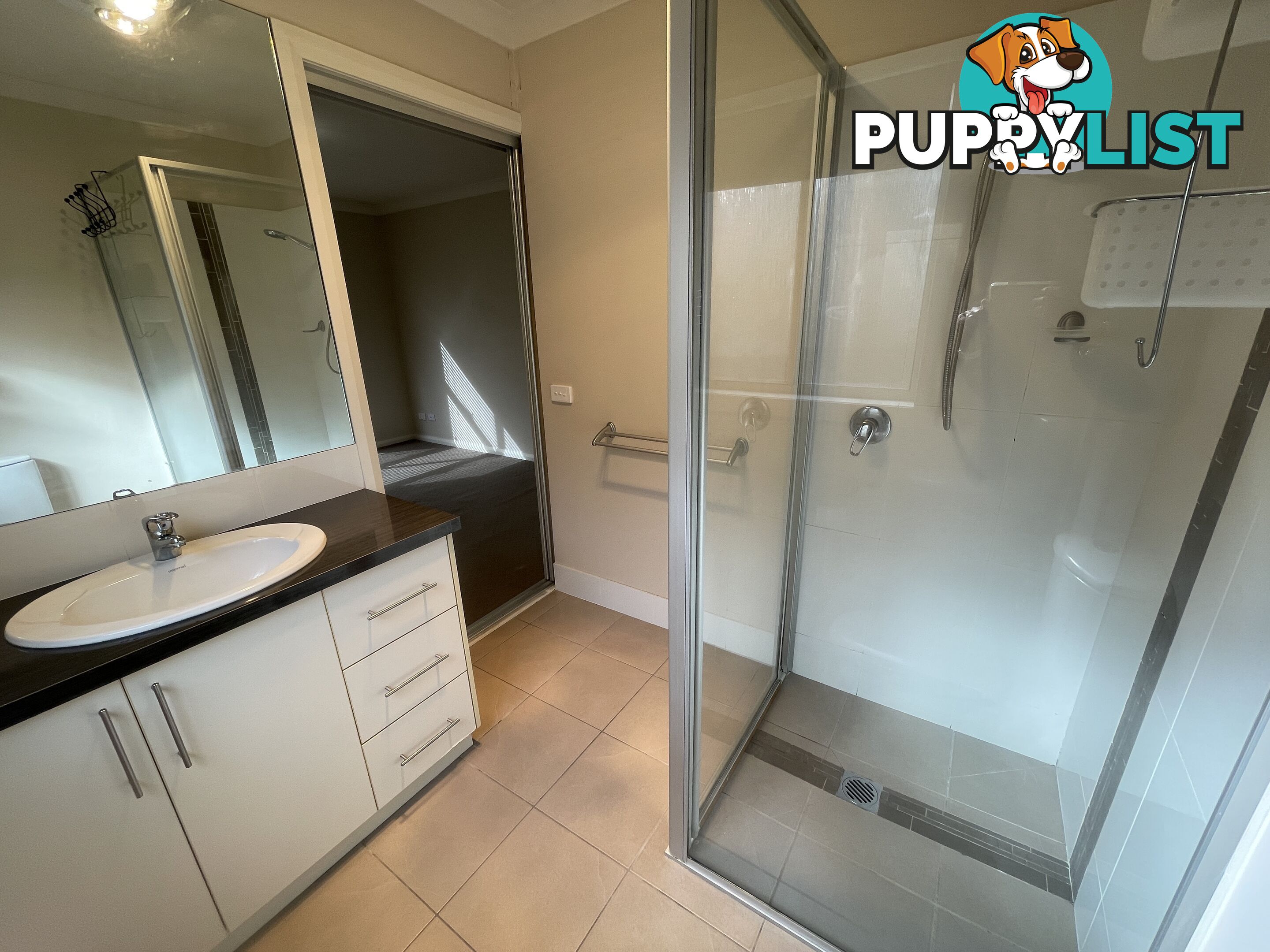 11 Lawson Circuit LAVINGTON NSW 2641