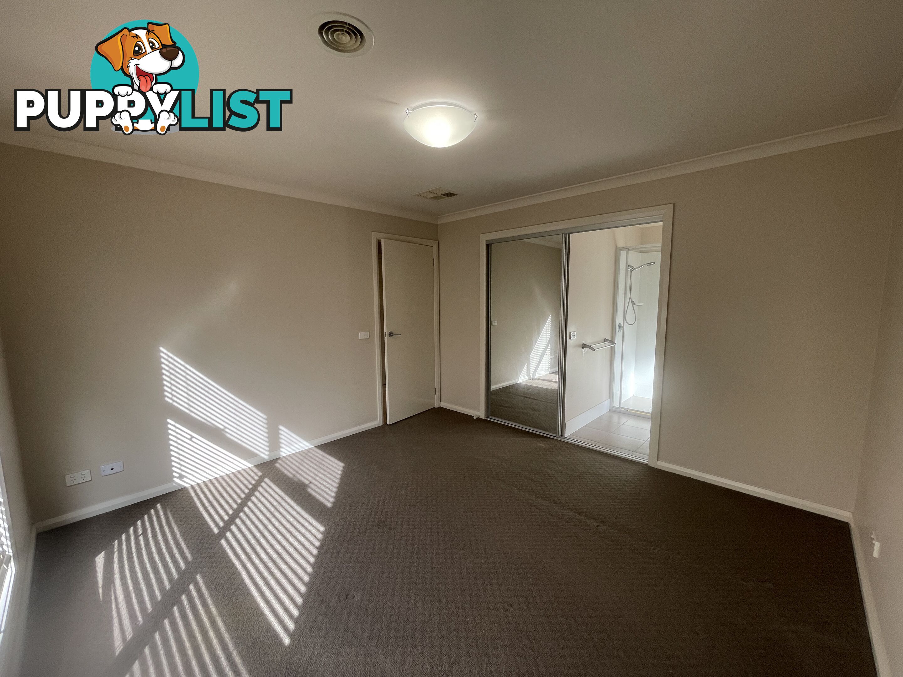 11 Lawson Circuit LAVINGTON NSW 2641