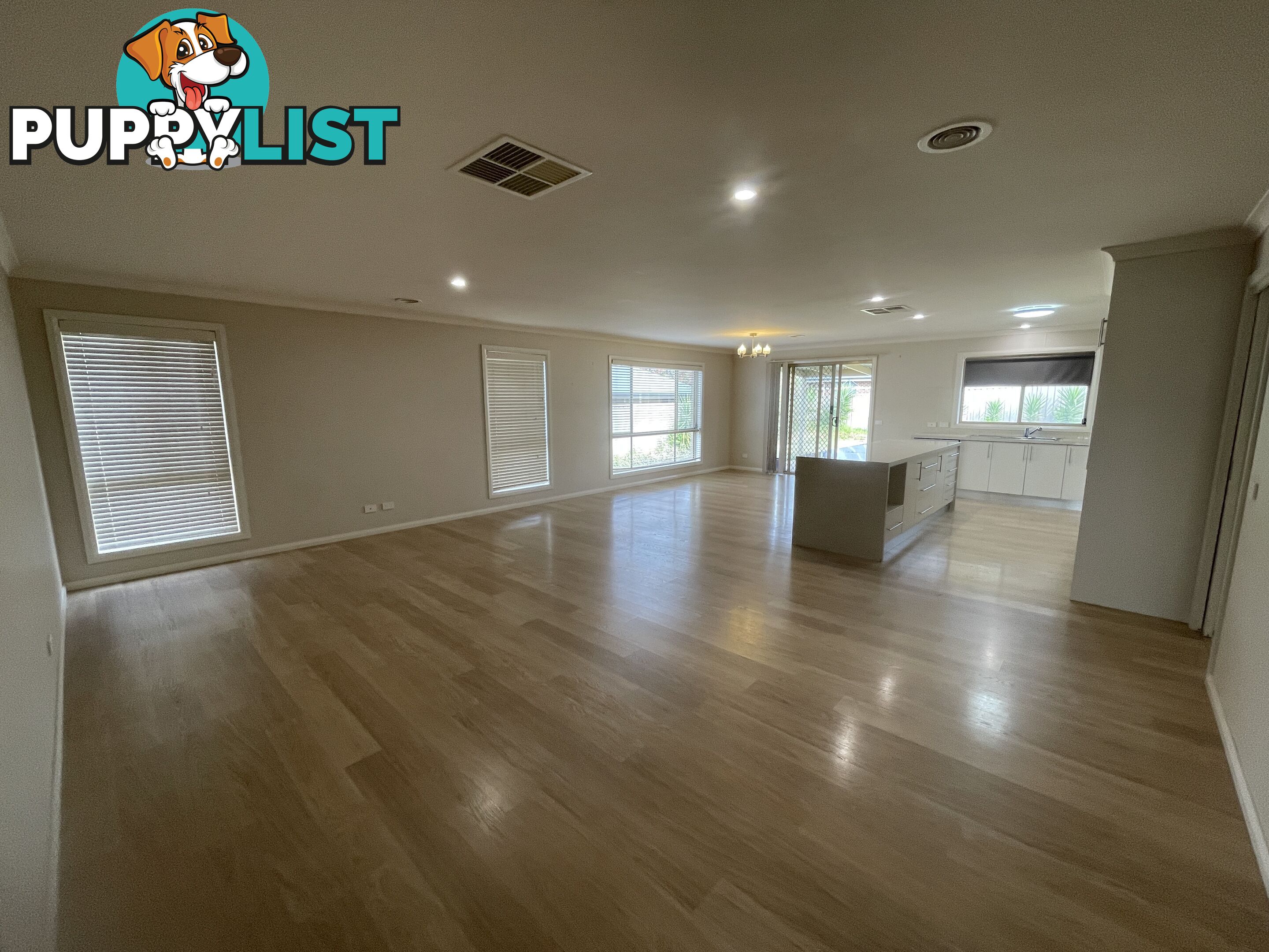 11 Lawson Circuit LAVINGTON NSW 2641