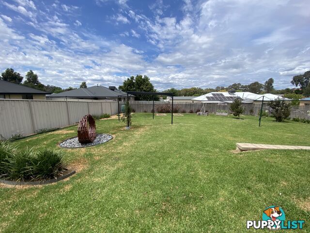 7 Banksia Street WEST ALBURY NSW 2640