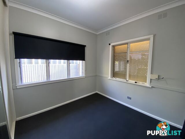 1 461 Douglas Road LAVINGTON NSW 2641
