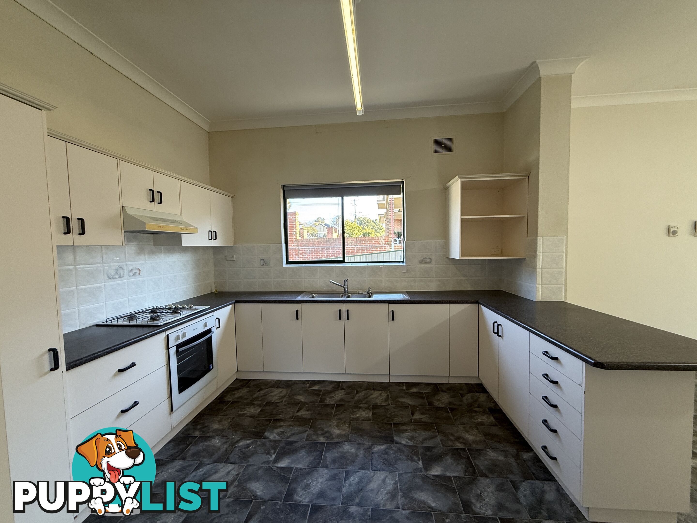 672 Centaur Road LAVINGTON NSW 2641