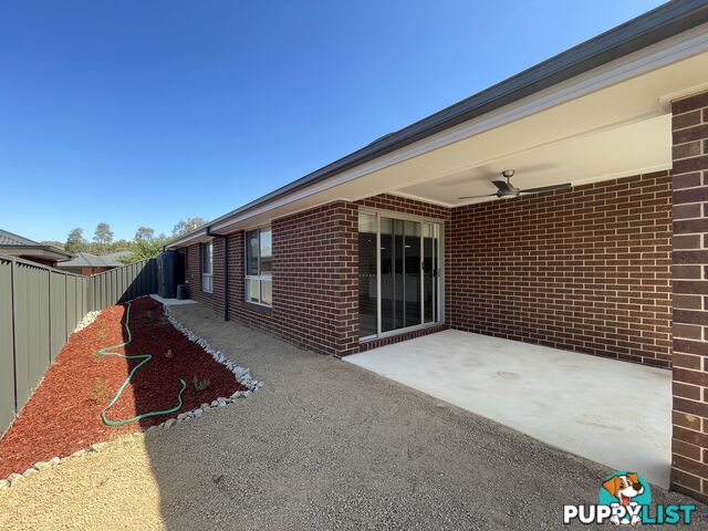 6 Michaelis Court THURGOONA NSW 2640