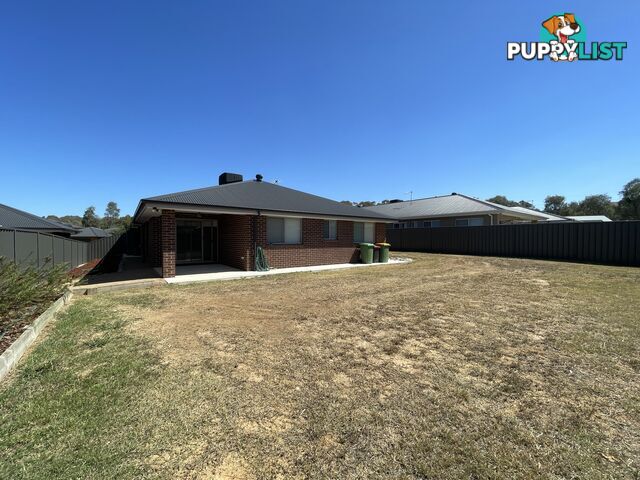 6 Michaelis Court THURGOONA NSW 2640