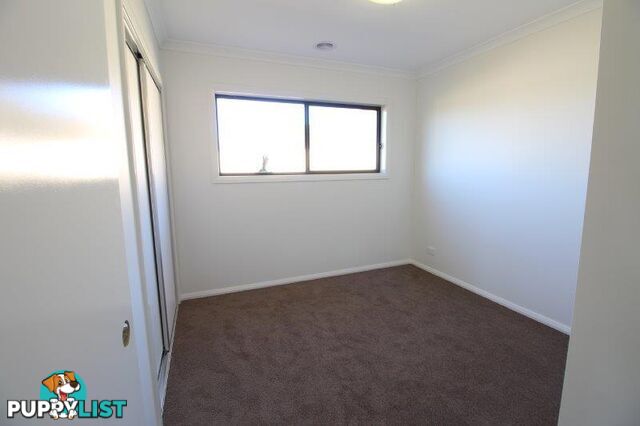 33 Gratwick View WODONGA VIC 3690