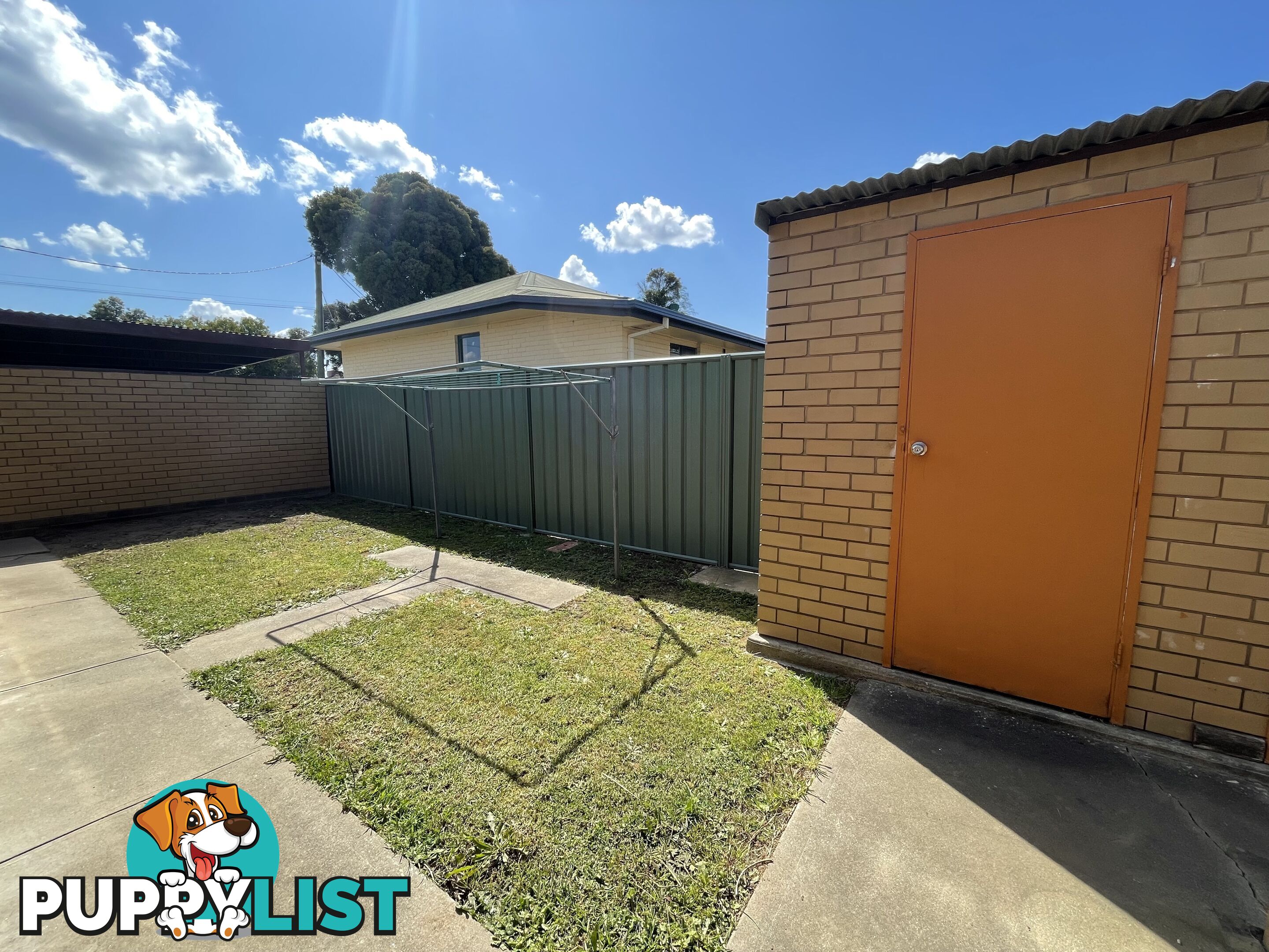 1 422 Kotthoff Street LAVINGTON NSW 2641