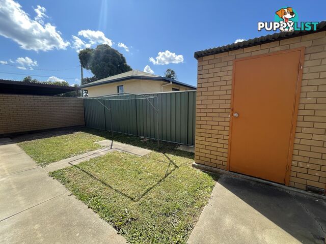 1 422 Kotthoff Street LAVINGTON NSW 2641