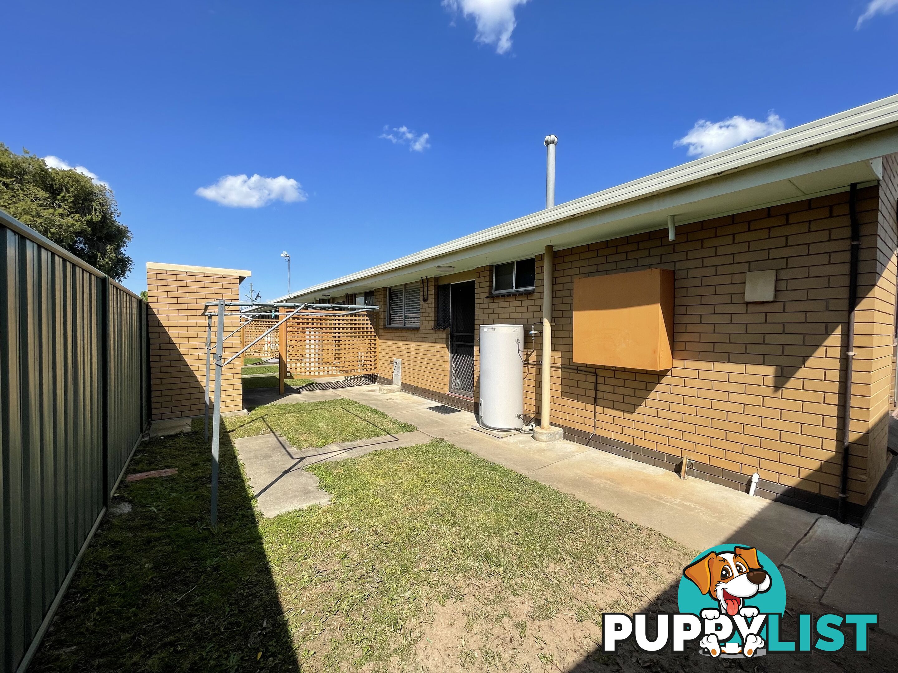 1 422 Kotthoff Street LAVINGTON NSW 2641