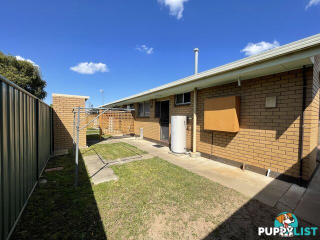 1 422 Kotthoff Street LAVINGTON NSW 2641